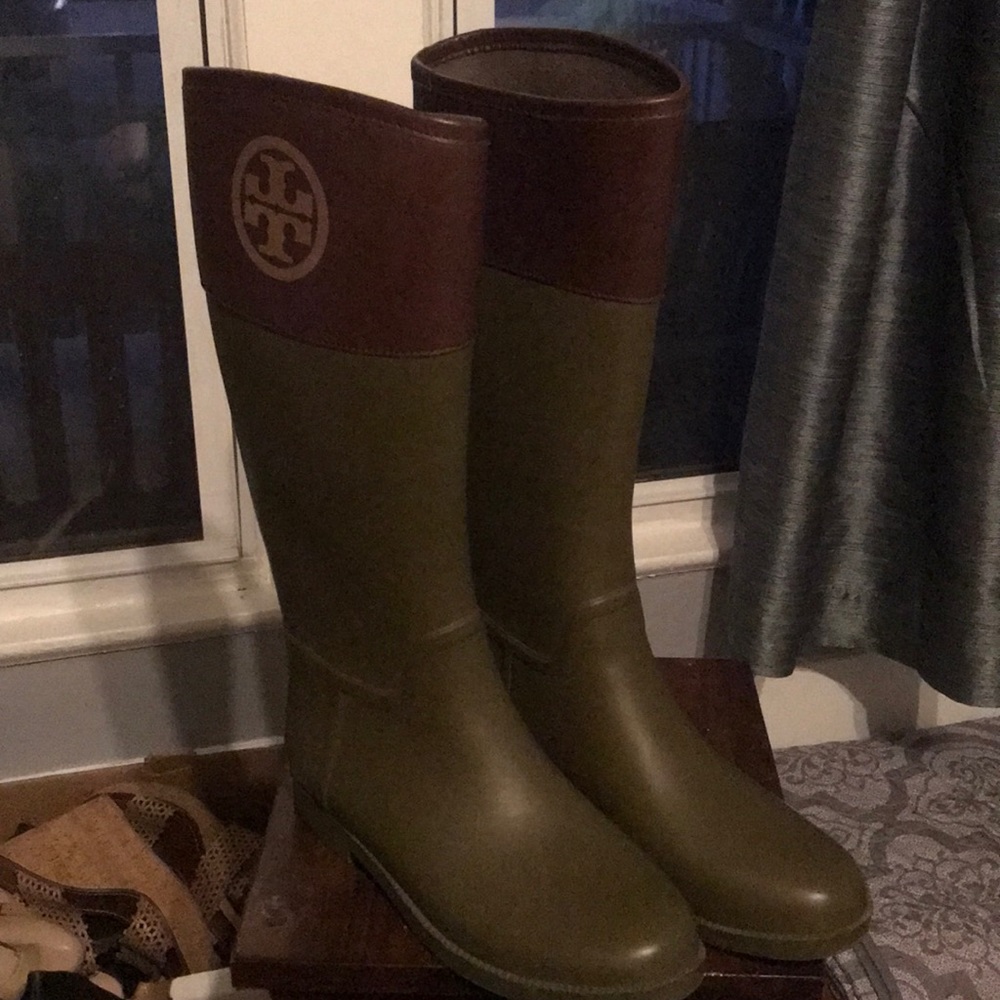 Tory Burch olive rain boots